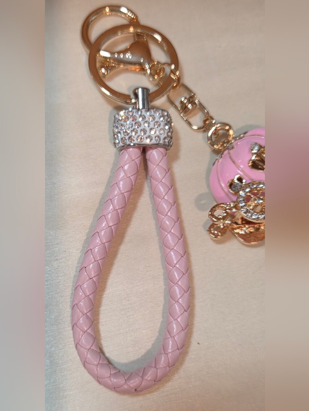 👑 NEW Pink Rhinestone Cinderella Princess Carriage Keychain Purse Charm 👑 - Picture 8 of 12